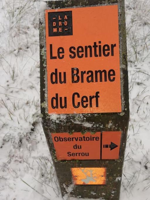 Balcons Du Royans.Logement Entier Piscine Saint-Jean-en-Royans Esterno foto
